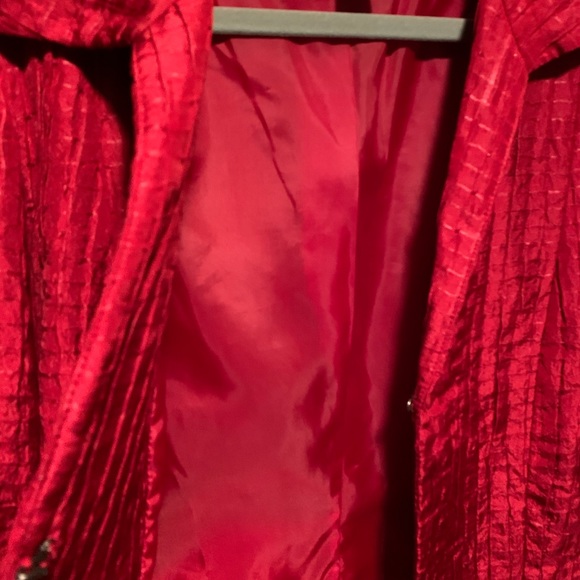 WOW! Chicos Red Dressy Blazer, SZ 2 w 3 close loop - Picture 5 of 5